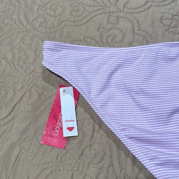 Cute Bikini Bottoms - Picture 6 of 8